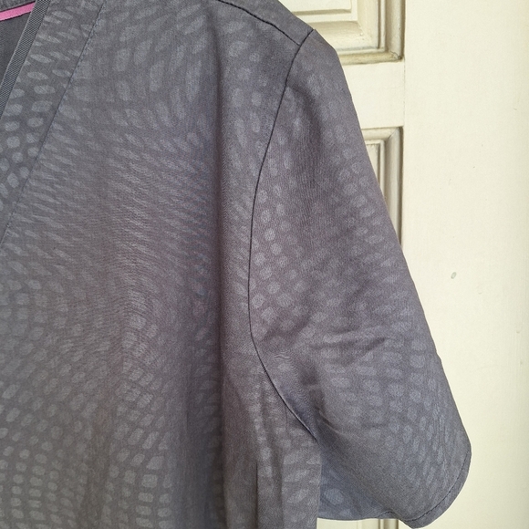 Gray V-Neck Scrub Top Plus Sz2X Pockets Short Sleeves - Picture 4 of 7